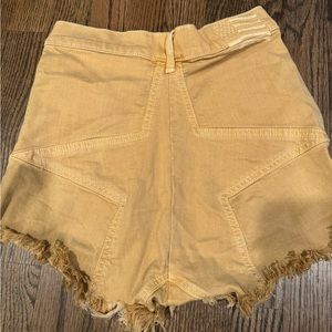 Revice shorts size 28